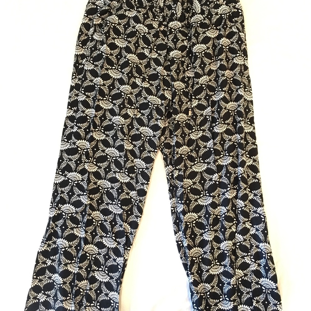 Lightweight comfortable printed pants - Picture 2 of 7